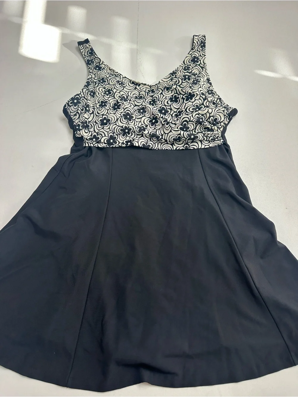 It figures women’s 14‎ one piece, swimsuit, black/white floral top ,black skirt
